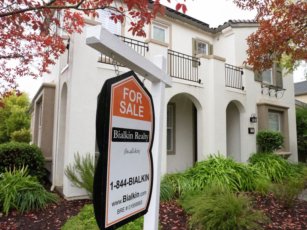 The sign of the house for sale